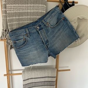 Levi’s 501 short size 30